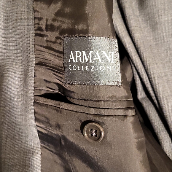 Armani Collezioni suit - Picture 5 of 13